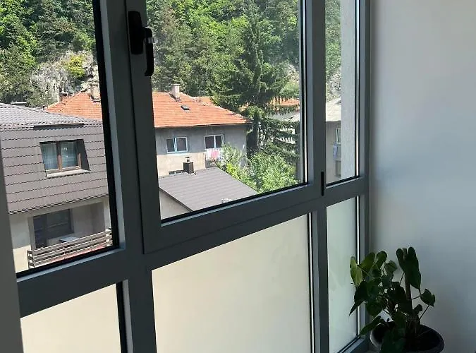 Yesa شقة ترافنيك