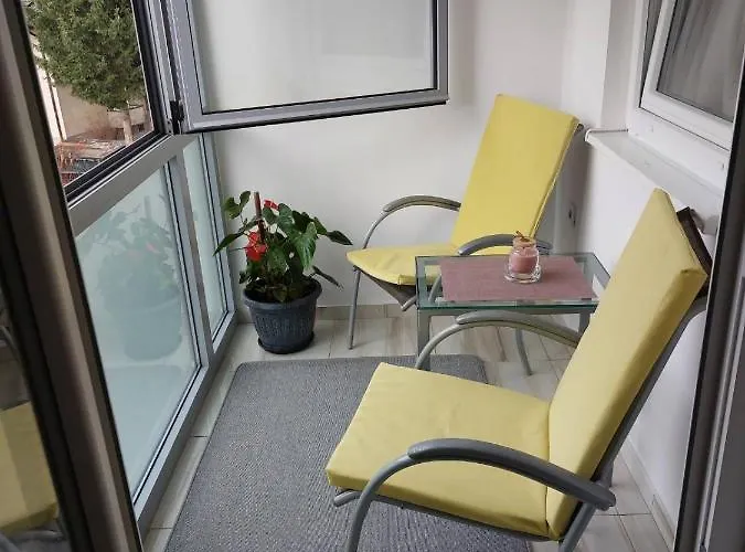 Yesa شقة ترافنيك